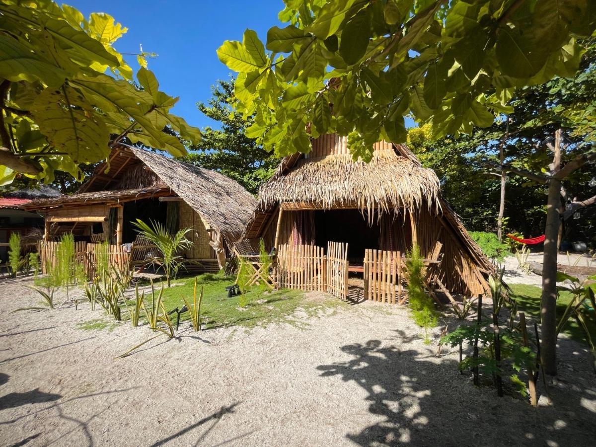 Daanbantayan Tribal Huts Communityホステル エクステリア 写真