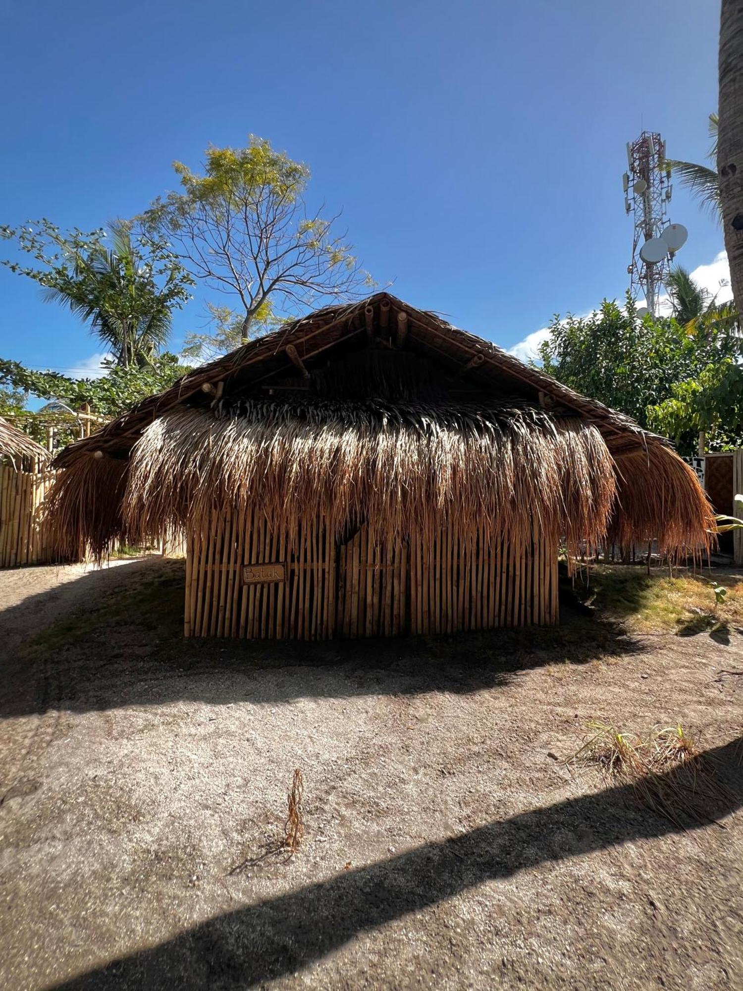 Daanbantayan Tribal Huts Communityホステル エクステリア 写真
