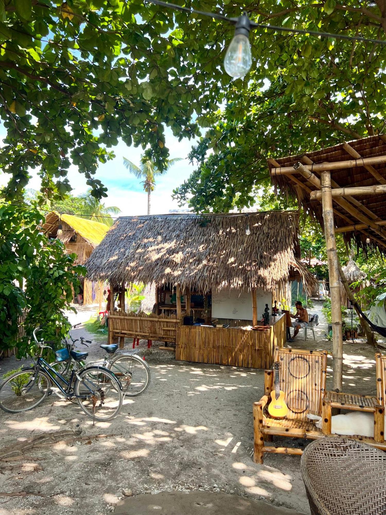 Daanbantayan Tribal Huts Communityホステル エクステリア 写真